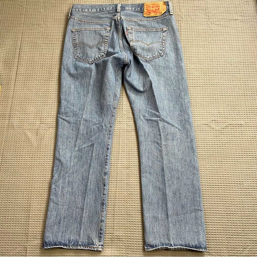 Levi’s 501 Jeans 34x29 Men’s Button Fly Straight 100% Cotton Lighter Medium Wash